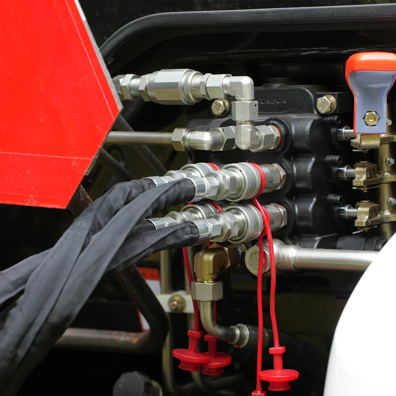 24'' Cutting Wheel Hydraulic Cylinders Stump Grinder,  (PTO Shaft Included with Slip Clutch) ,  35-60hp,   TSG61 - Image 12