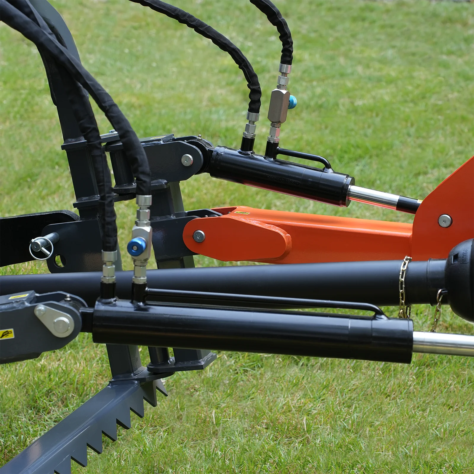 24'' Cutting Wheel Hydraulic Cylinders Stump Grinder,  (PTO Shaft Included with Slip Clutch) ,  35-60hp,   TSG61 - Image 4