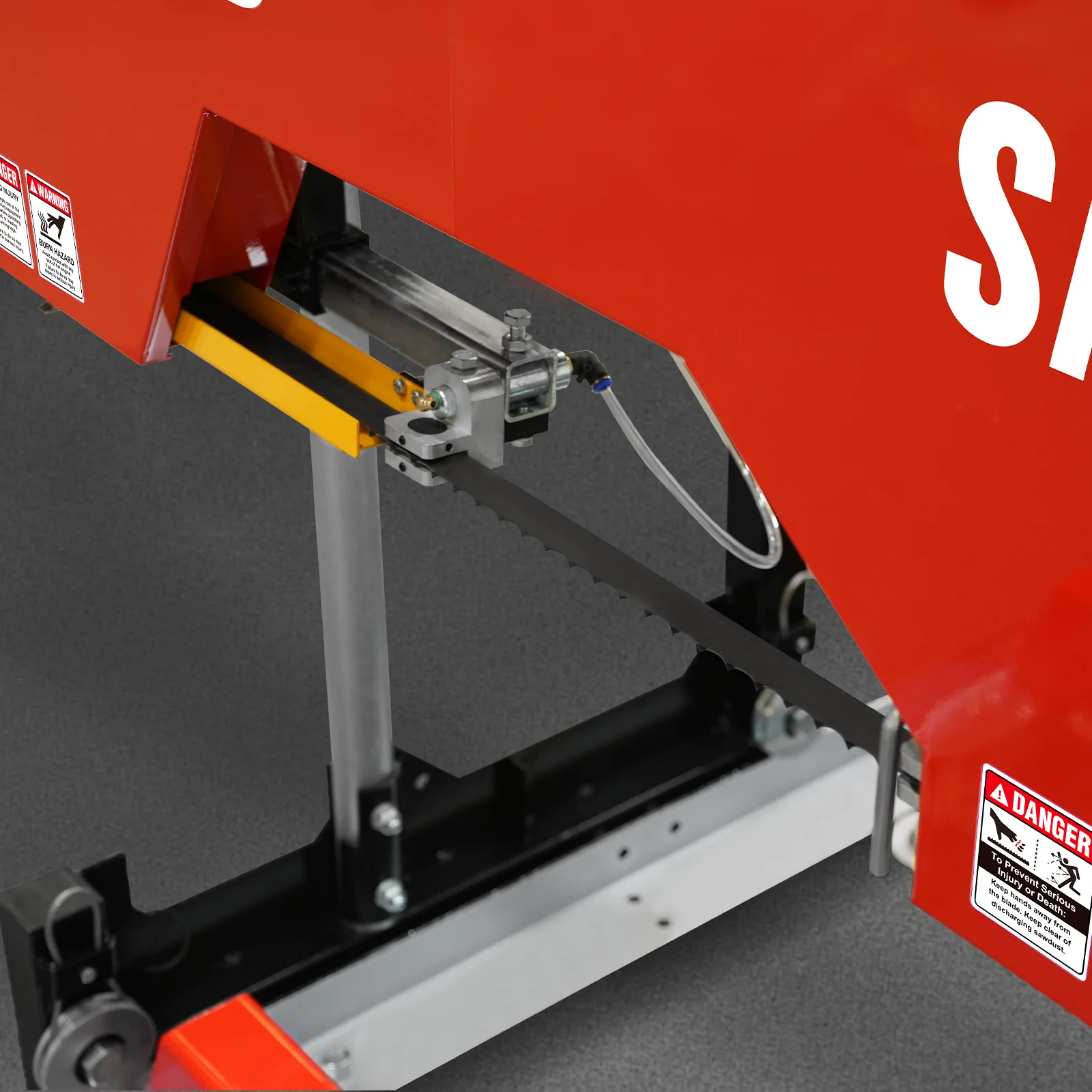 26" Portable Sawmill (5x Blades Included),  459cc 15HP E-Start Gasoline Engine,  20" Board Width,  20' Track Length (13' Track Length + 6.4' Track Extension Included) ,  SM-26 - Image 6