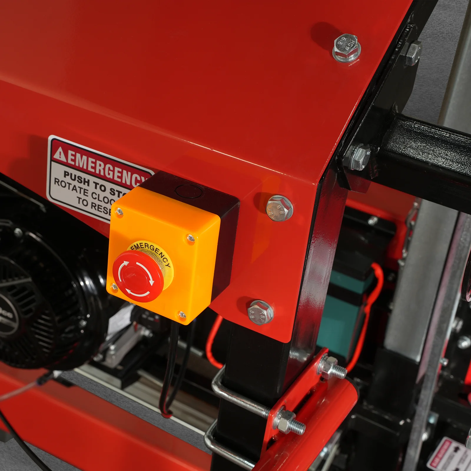 32" Portable Sawmill (5 x Blades Included),   KOHLER CH440 429cc E-Start Gasoline Engine,  26.5" Board Width,  20' Track Length (13' Track Length + 6.4' Track Extension Included) ,  SM-32 - Image 13