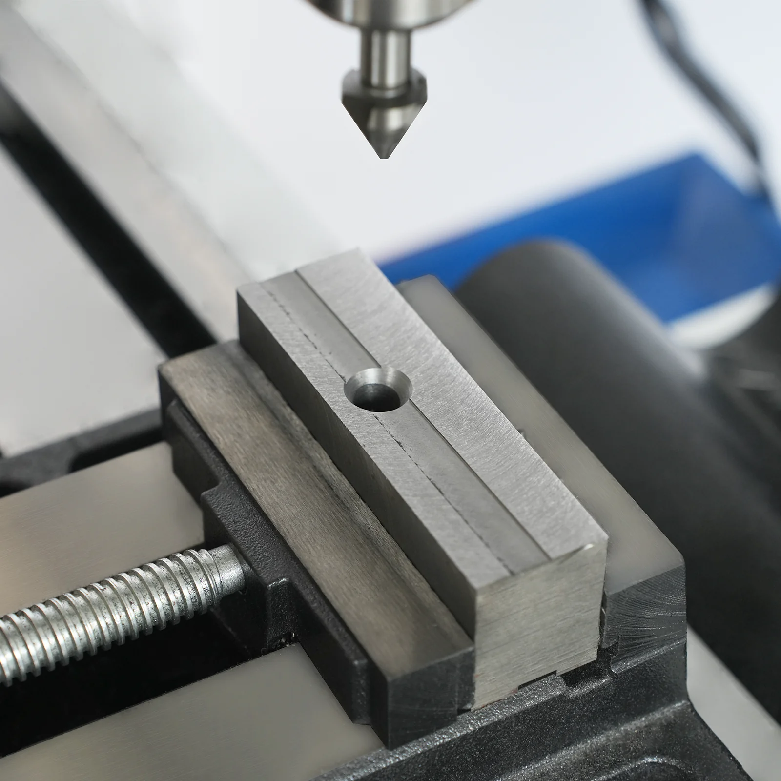 1.5HP 7‘’x 27-1/2‘’ Benchtop Mini Mill Drill Machine, Variable Speed, R8 Spindle, Brushless Motor, 110V, Compact Milling Drilling Tool for Garage Shop, DIY Metalworking without Stand VM25LD - Image 16