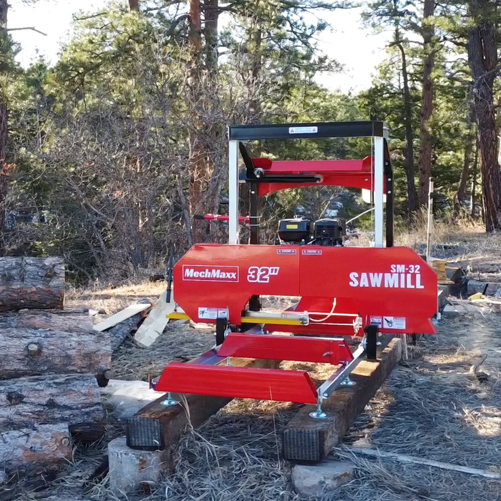 32" Portable Sawmill,  459cc 15HP E-Start Gasoline Engine,  26.5" Board Width,  13' Track Length ,  SM-32 - Image 3