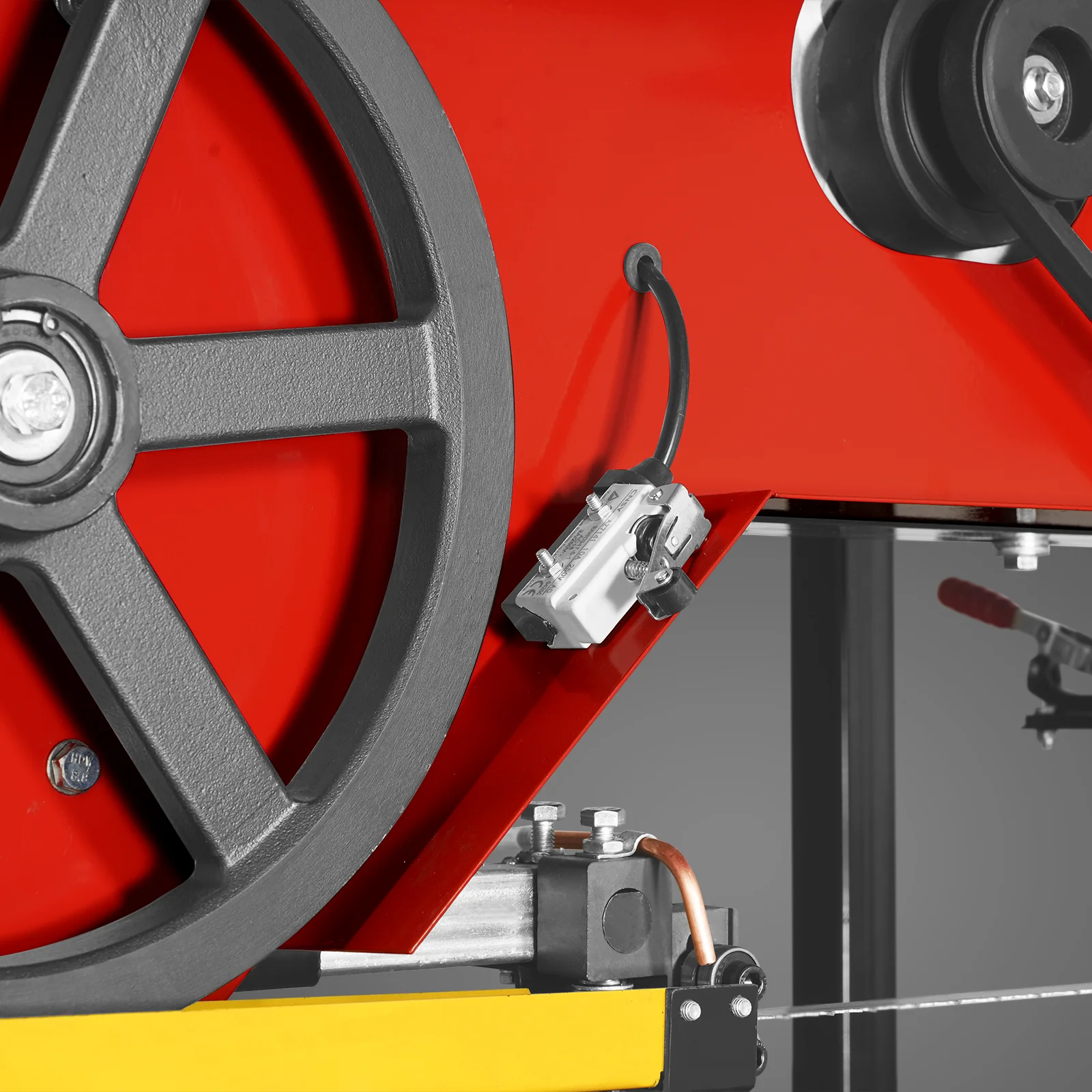 18" Portable Sawmill,  212cc 7HP Gasoline Engine,  15" Board  Width,  10' Track Length ,  SM-18 - Image 10