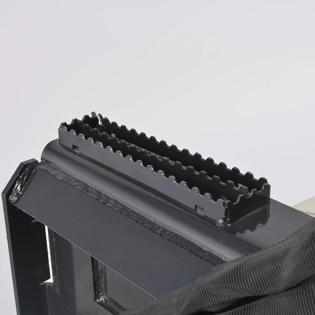 MechMaxx Skid Steer Backhoe Attachment, 14” Bucket Included, 78in Digging Depth,LBH-14 - Image 7