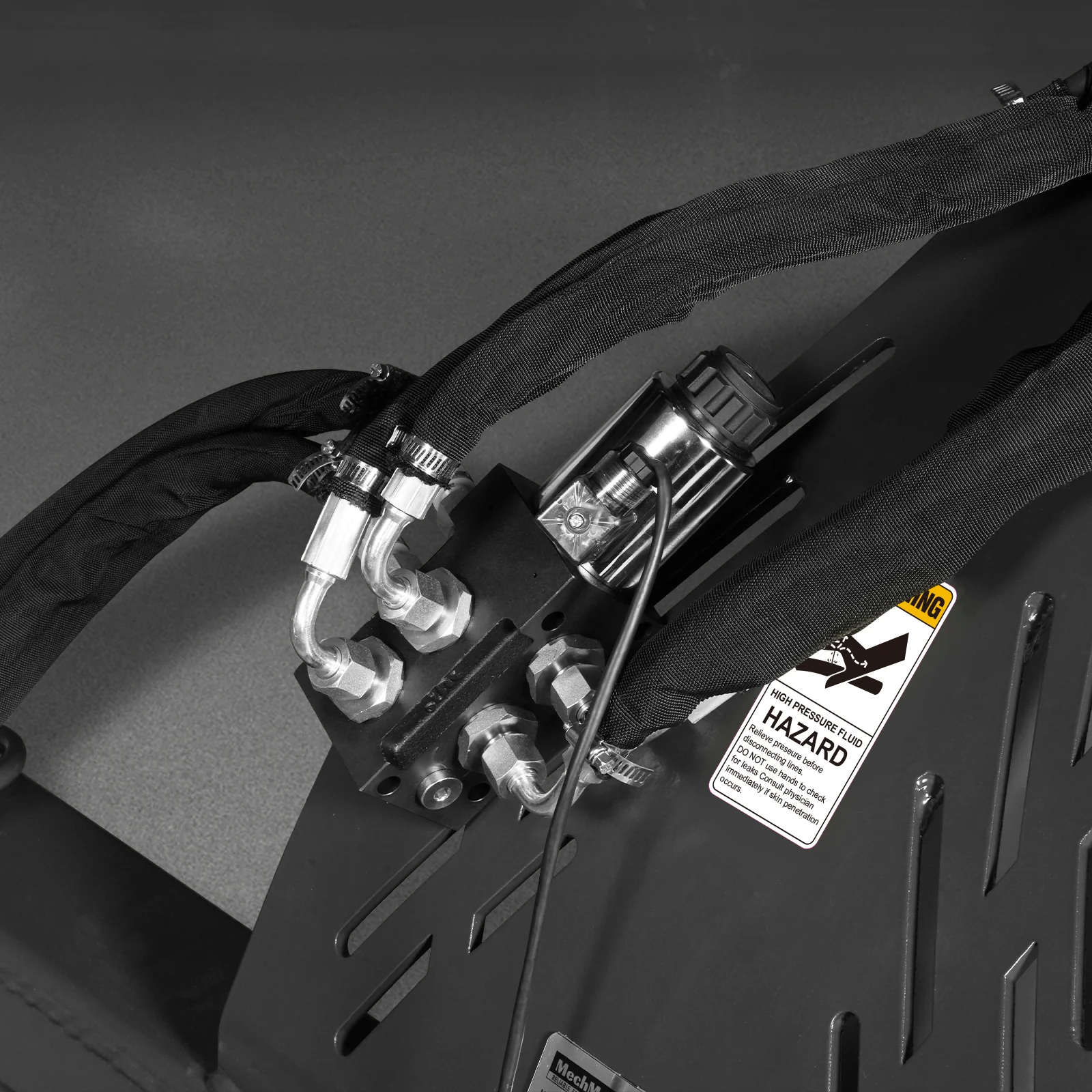 50" Skid Steer Rotary Log Grapple,  360° Rotation,  3000 Lbs Capacity - Image 8