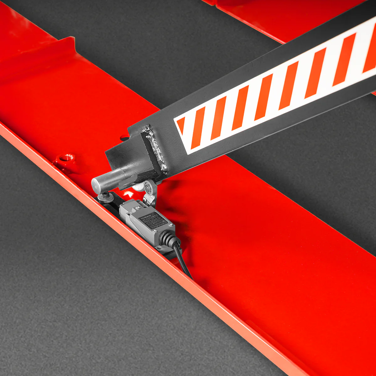 Stationary Electric Hydraulic Parallel Double Scissor Lift Table 3300lb Capacity,  108.3" x 31.5" Platform,  33.9" Lift Height,  UL Certified Motor,  ELT33P - Image 11